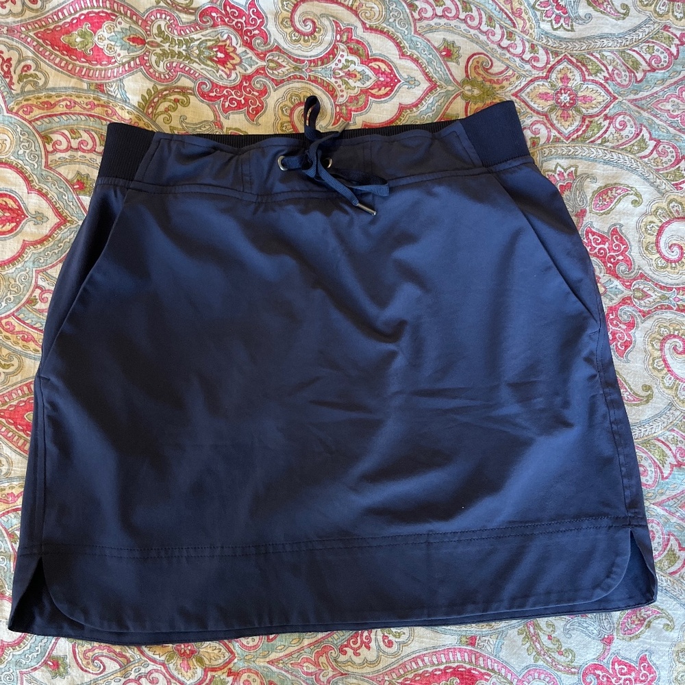 Athlete skirt with built in shorts